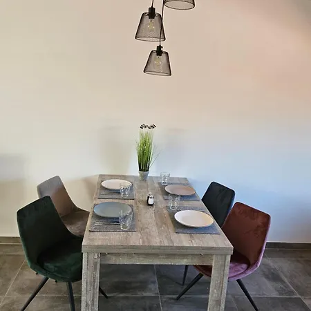 Moderne,Ruhige Ferienwohnung In Eicherloh Finsing Buitenkant foto