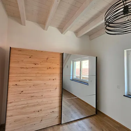 Moderne,Ruhige Ferienwohnung In Eicherloh Finsing Buitenkant foto